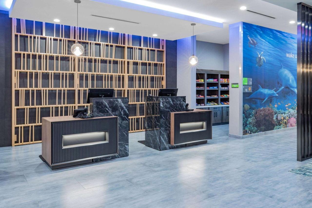 La Quinta Inn & Suites By Wyndham Galveston North At I-45 المظهر الخارجي الصورة