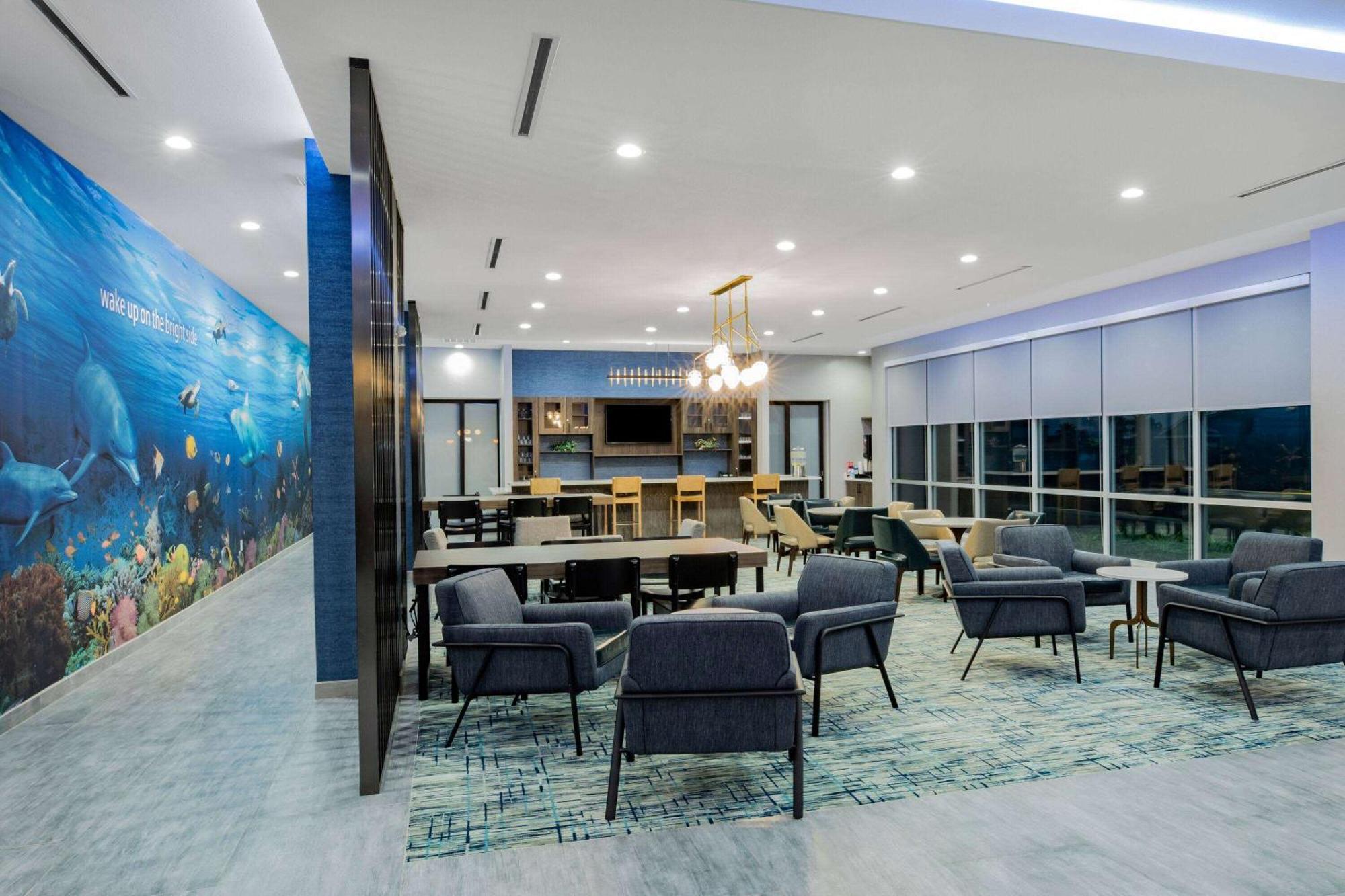 La Quinta Inn & Suites By Wyndham Galveston North At I-45 المظهر الخارجي الصورة